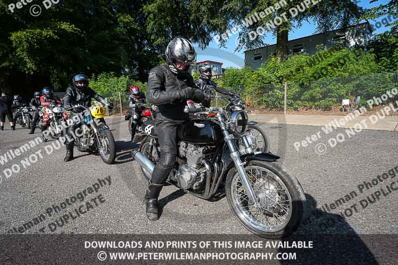 cadwell park;cadwell park photographs;cadwell trackday photographs;enduro digital images;event digital images;eventdigitalimages;peter wileman photography;racing digital images;trackday digital images;trackday photos